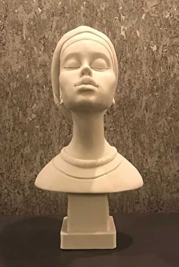 Afrikalı Kadın Biblo