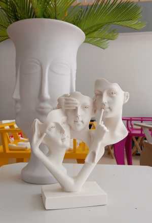 Görmedim Duymadım Bilmiyorum Biblo